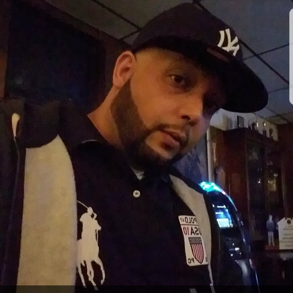 Meet your Posher, Cedo - Picture 1 of 1